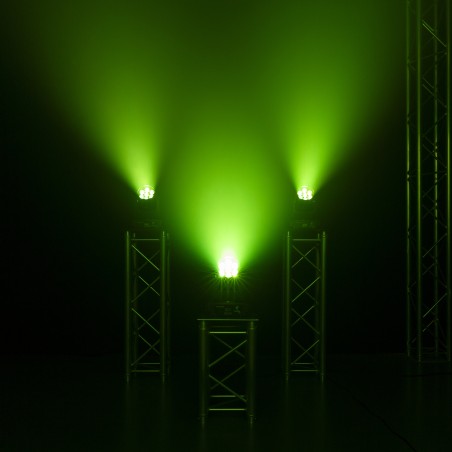 COBRA 720 LED CABEZA MÓVIL WASH CON ZOOM