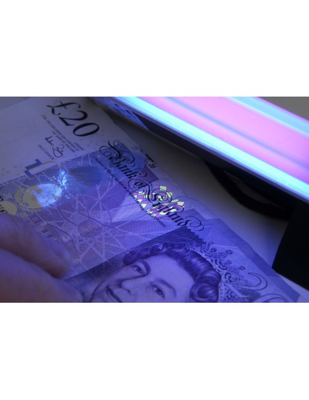 BUV15TL CONJUNTO UV LUZ NEGRA DE 6 PULGADAS