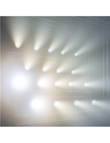 MHL760 LED BEE EYE CABEZA MÓVIL CON ZOOM