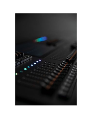 LAMPY 40 1U CONSOLA DMX CON 40 FADERS Y 1 UNIVERSO