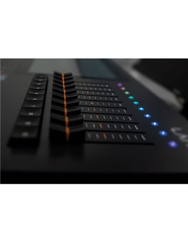 LAMPY 20 2U CONSOLA DMX CON 20 FADERS Y 2 UNIVERSOS