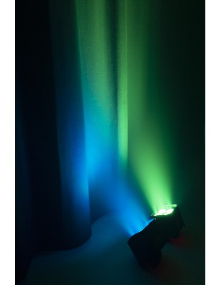 BBP54 FOCO PAR CON BATERÍA 4X 12W OUTDOOR