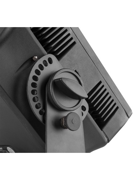 BS1500W STROBO LED CW IP65