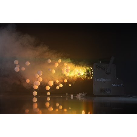 CYCLONE200 MÁQUINA DE HUMO Y BURBUJAS CON LED RGBW