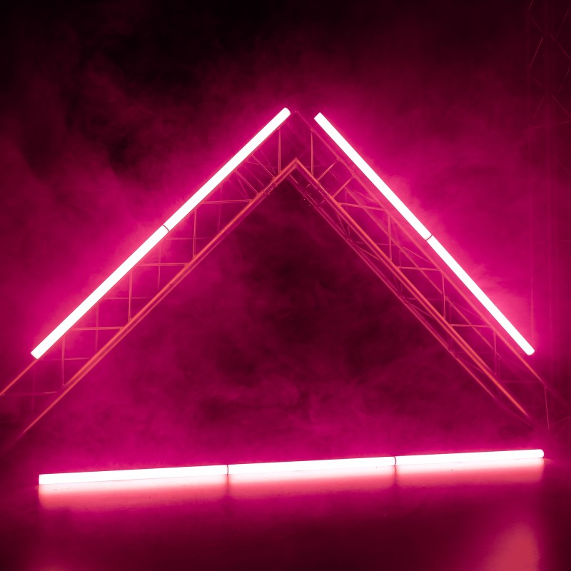 ZEUS BARRA DE TUBO CON BATERÍA RGBW