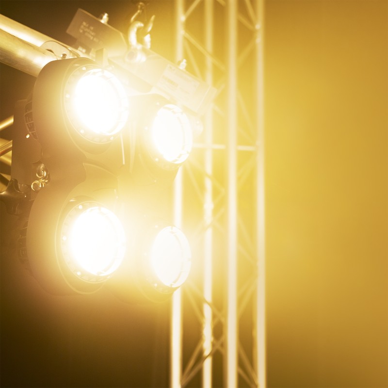 SB420IP CEGADORA ESCENARIO IP65 WW/AMBAR